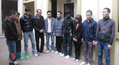 Trộm ô tô sang, bán lấy tiền đi vũ trường